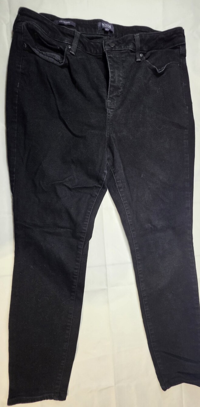 NYDJ Women's Ami Skinny Jeans Size 16 Black Stretch Denim Lift Tuck Tech Sku 393
